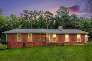 238 W Wedgewood Cir, Newnan, GA 30263 - Photo 3