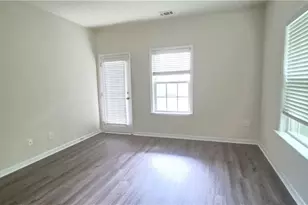 11025 Brunson Dr, Johns Creek, GA 30097 - Photo 7