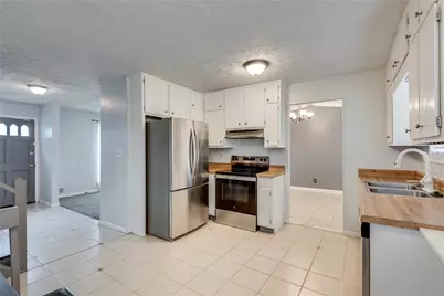 5611 Whittondale Road, Lithonia, GA 30058 - Photo 9