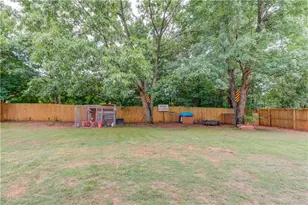 307 Jonaquil Ave, Auburn, GA 30011 - Photo 23