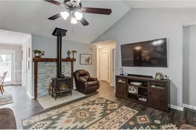 307 Jonaquil Avenue, Auburn, GA 30011 - Photo 7