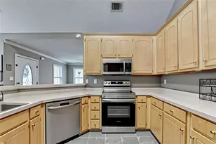 915 Cove Pl, Locust Grove, GA 30248 - Photo 9