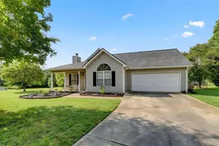 915 Cove Pl, Locust Grove, GA 30248 - Photo 1
