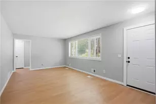 2043 Claude St NW, Atlanta, GA 30318 - Photo 3
