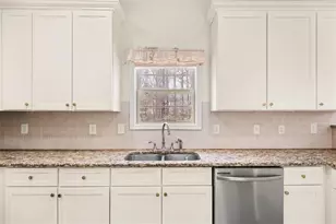 1300 Primrose Park Rd, Sugar Hill, GA 30518 - Photo 17