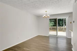 570 Sheringham Ct, Roswell, GA 30076 - Photo 7