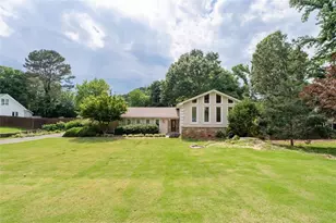 953 Hidden Hollow Dr, Marietta, GA 30068 - Photo 1