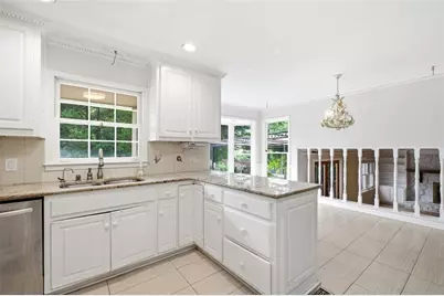 953 Hidden Hollow Drive, Marietta, GA 30068 - Photo 5