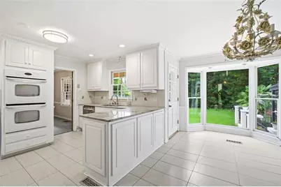 953 Hidden Hollow Drive, Marietta, GA 30068 - Photo 7
