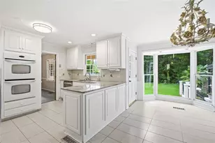 953 Hidden Hollow Dr, Marietta, GA 30068 - Photo 7