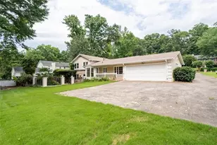 953 Hidden Hollow Dr, Marietta, GA 30068 - Photo 35