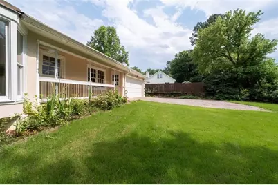 953 Hidden Hollow Drive, Marietta, GA 30068 - Photo 7
