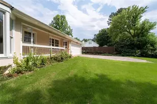 953 Hidden Hollow Dr, Marietta, GA 30068 - Photo 7