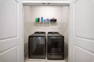 1829 La Dawn Ln, Atlanta, GA 30318 - Photo 39