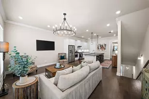 1829 La Dawn Ln, Atlanta, GA 30318 - Photo 3