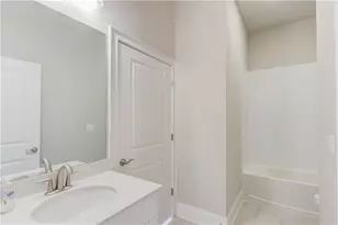 5630 Overlook Club Cir, Suwanee, GA 30024 - Photo 23