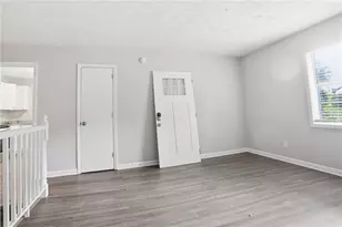 2370 Tiffany Cir, Decatur, GA 30035 - Photo 9