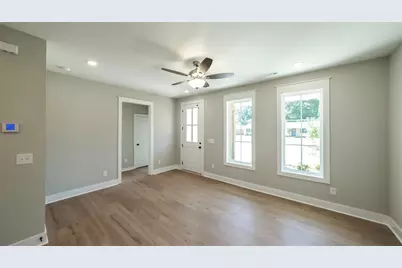 613 River Drive, Carrollton, GA 30117 - Photo 7