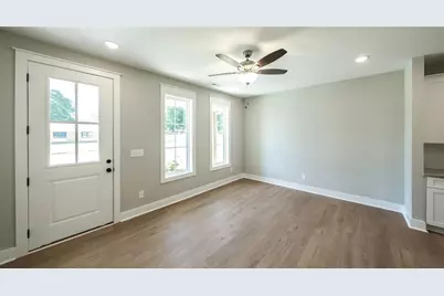 613 River Drive, Carrollton, GA 30117 - Photo 5