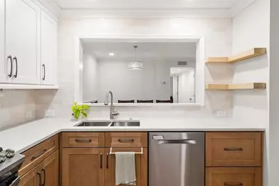 1359 N Crossing Drive NE, Atlanta, GA 30329 - Photo 5
