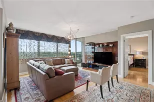700 Park Regency Pl NE, Atlanta, GA 30326 - Photo 3