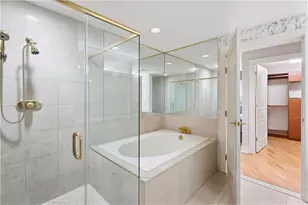 700 Park Regency Pl NE, Atlanta, GA 30326 - Photo 33