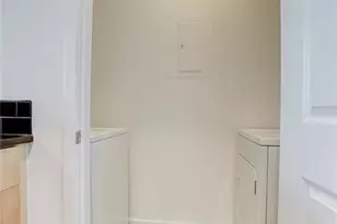 3324 Peachtree Rd NE, Atlanta, GA 30326 - Photo 11