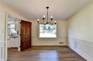 886 Marbrook Dr, Lawrenceville, GA 30044 - Photo 9