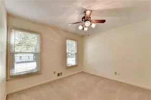 886 Marbrook Dr, Lawrenceville, GA 30044 - Photo 27
