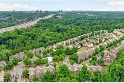 7960 Highland Bluff, Sandy Springs, GA 30328 - Photo 47