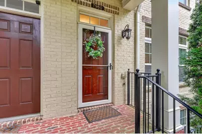 7960 Highland Bluff, Sandy Springs, GA 30328 - Photo 13