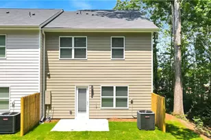 371 Lanier Cir, Woodstock, GA 30189 - Photo 25