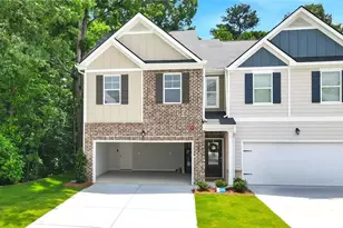 371 Lanier Cir, Woodstock, GA 30189 - Photo 3