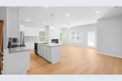 371 Lanier Circle, Woodstock, GA 30189 - Photo 7