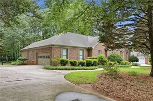 1286 Lake Forest Ln, McDonough, GA 30253 - Photo 3