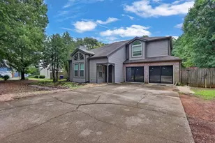 2155 Towne Manor Dr NW, Kennesaw, GA 30144 - Photo 3