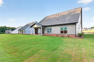 371 Lk Vis Dr, Statham, GA 30666 - Photo 11