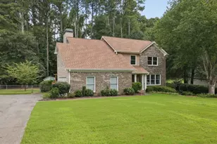 2388 Radbury Ln, Snellville, GA 30078 - Photo 9