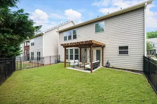1305 Roswell Manor Cir, Roswell, GA 30076 - Photo 5