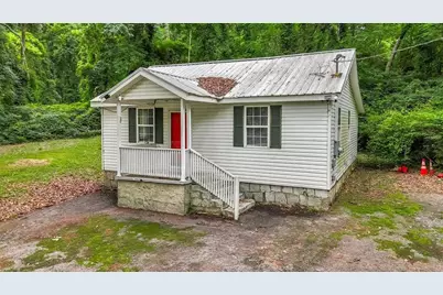 281 Valley Lake Drive, Stone Mountain, GA 30087 - Photo 3