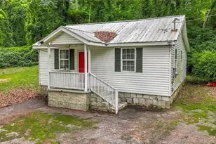 281 Valley Lake Dr, Stone Mountain, GA 30087 - Photo 3