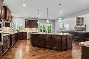 4115 Kelly Bluff Dr, Cumming, GA 30041 - Photo 17