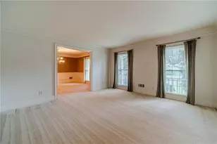 570 Trombley Bay Ln, Lawrenceville, GA 30044 - Photo 17