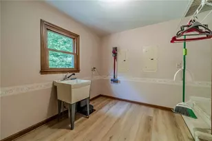570 Trombley Bay Ln, Lawrenceville, GA 30044 - Photo 29