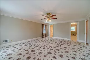 570 Trombley Bay Ln, Lawrenceville, GA 30044 - Photo 9