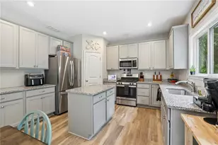 6370 Lantana Village Way, Cumming, GA 30028 - Photo 13
