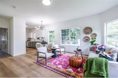 1585 Mary George Avenue NW, Atlanta, GA 30318 - Photo 9