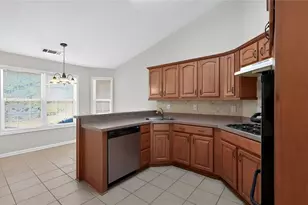 5186 Sudbury Point Ln, Sugar Hill, GA 30518 - Photo 7