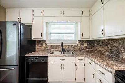 11058 Hunters Lane, Hampton, GA 30228 - Photo 15