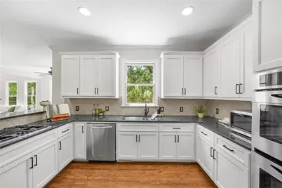 200 York Town Circle, Johns Creek, GA 30097 - Photo 15